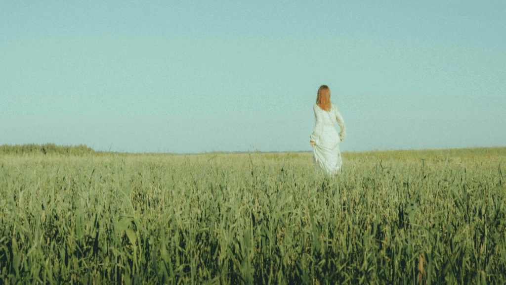 感情をデザインするという発想。 感情を消費せず、構築し直す技術。 モカティックが提案する現代の美学のかたち。