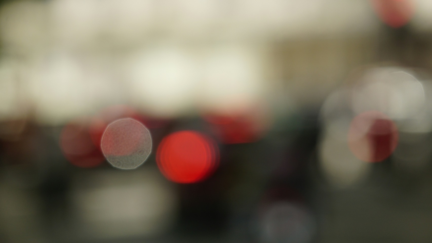 働くことは従うことじゃない。 横浜・モカティックが提案する静かな反逆の生き方。 怒りではなく、優しさで構造を変えるための場所。