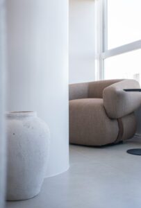 横浜リフレの構造を再定義。風俗でもJKリフレでもない透明で選べる癒しのデザイン。モカティックが描く、働く人と訪れる人のための新しい感情経済。