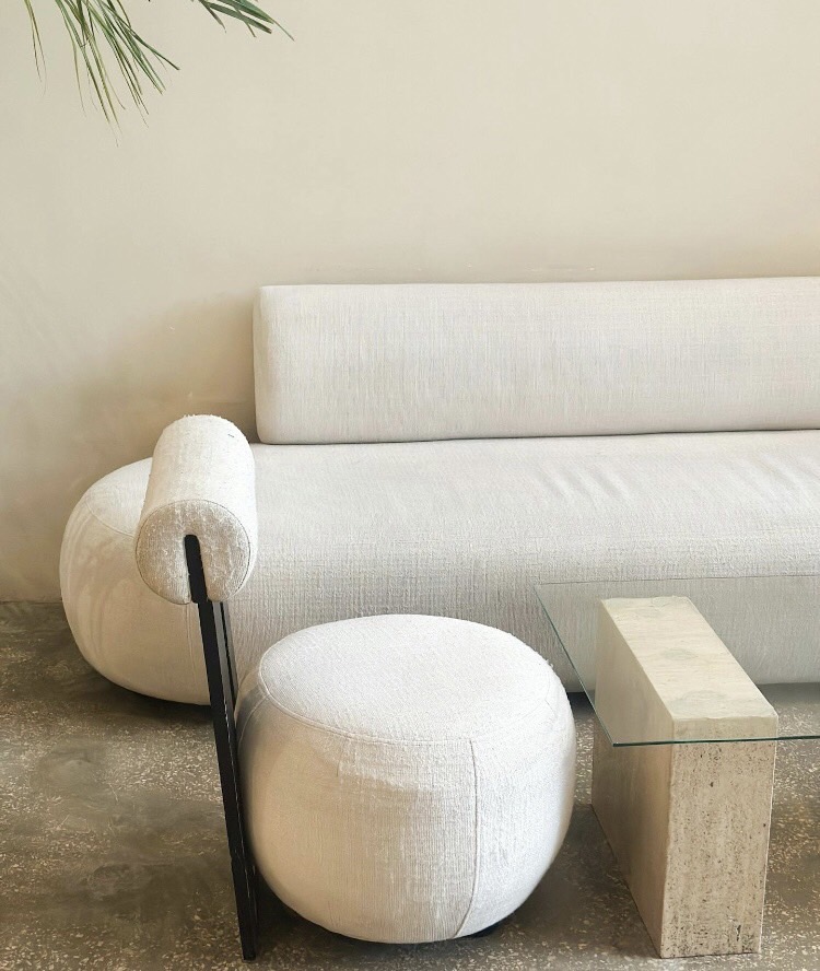 あなたの心を静かにほどく新感覚リフレ空間。CALM DISTRICTによるMIND STACHING LABOが始動。添い寝、JKリフレ、ハグセラピー──これはストレスの名前を静かに書き換える、未体験の癒し