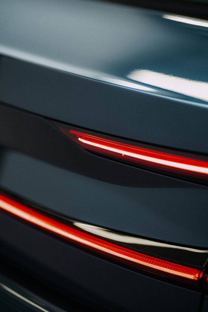 SNSをやっていない風俗店はなぜ選ばれないのか？求人ブログやサイトでは見えない人の気配が今の時代の信頼を左右します。SNSの重要性とその理由を解説。